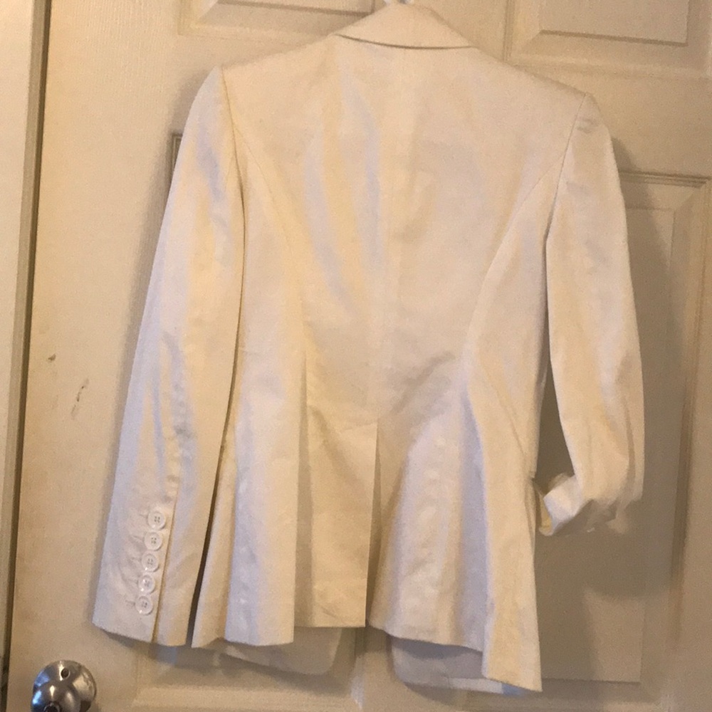 White blazer - Picture 3 of 4